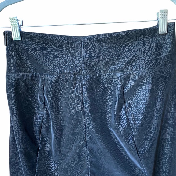 NEW Good American The Croc Exec Faux Leather Pants NWT - Picture 2 of 14